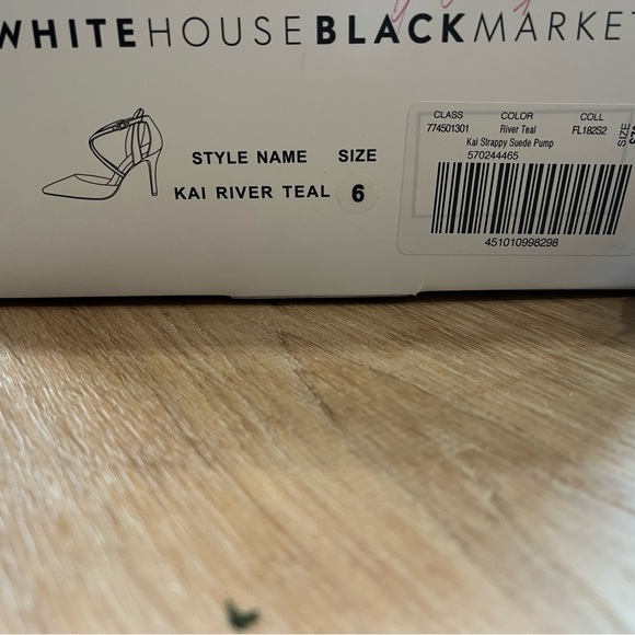White House Black Market Pumps - Picture 5 of 11